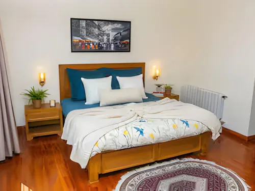 Scenic 2BR Mountain Cottage - Homestays