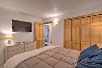 Santa Fe Bungalow about 2 Mi to Downtown! - Condos