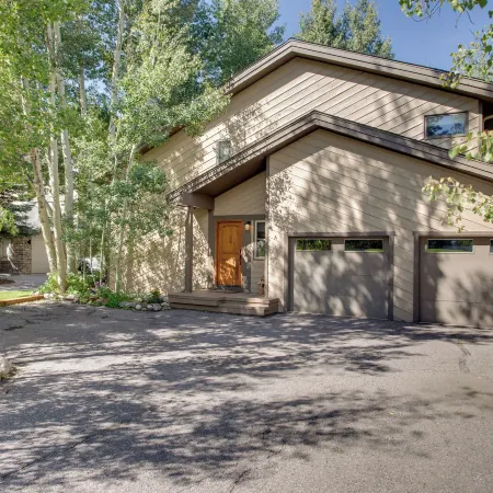 Avon Duplex Between Beaver Creek & Vail Resorts!