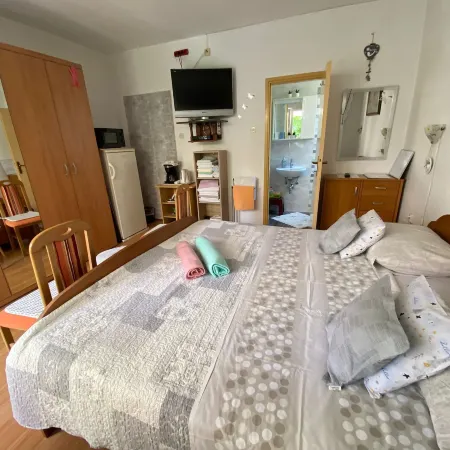 Room Nora