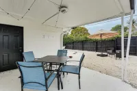Private Pool & Game Room 6 Mi to Hard Rock Stadium - WiFi