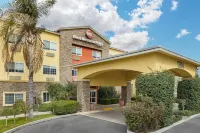 Best Western Plus Wasco Inn  Suites - Wifi