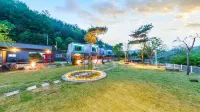 Yangpyeong the Cube Pet Pension 日新洞附近的飯店