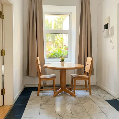 Central & Simple 1Br Apartment with Wifi Hotels near 11. Simmering