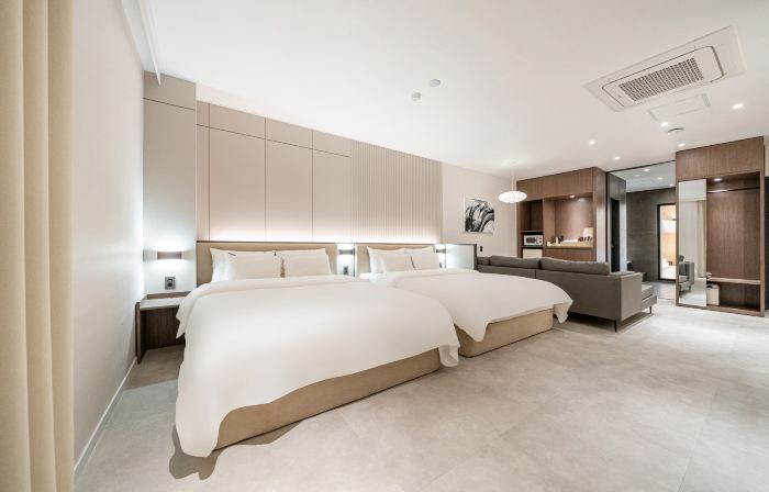 Bucheon Brown Dot Sangdong Branch