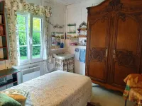 "Charming historic chalet close to the sea"