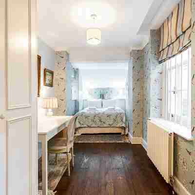 Elegant English Retreat near Maida Vale Rooms