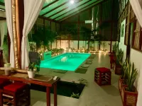Uva Blue Villas - Pool House - AC, 3 Ensuite bedrooms, 8 guests, Koi Fish Pond - Villas