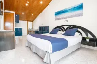 Neptuno Apartments