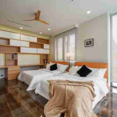 Premium 6BR Ekkamai Villa With Pool & Home Theatre Rooms