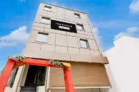 Deluxehotel Niraant - Homestays