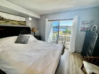 Lakefront Condo and Beach