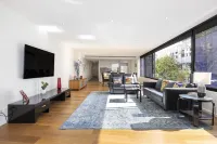 Waterfront Apartment With Stunning Bay Views - جاكوزي