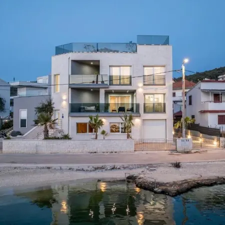 Beachfront Luxury Villa