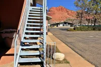 Travelers Motel