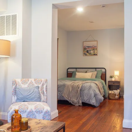 Historic Townhouse - Heart of Little Italy