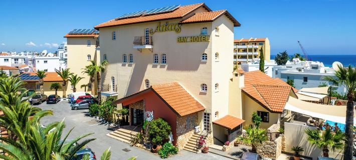 Anais Bay Hotel Hoteles en Pernera