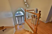 Lakefront Stunning Cape Cod Views w Private Lake Beach - Backyard is the Lake !