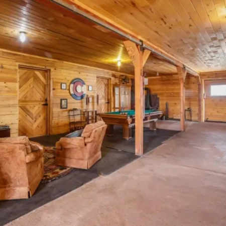 Phantom Canyon Resort
