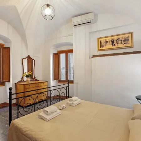 Casa Veronica Sea View with Terrace - Happy Rentals