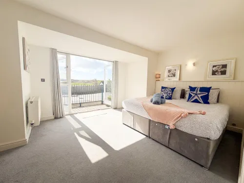 Coastal House - 3 Bedroom Holiday Home - Penally - 2-Star