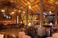 Radisson Salem - Quầy Bar