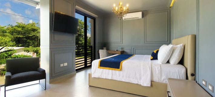 Hotel Tiffany Hotels in Flores