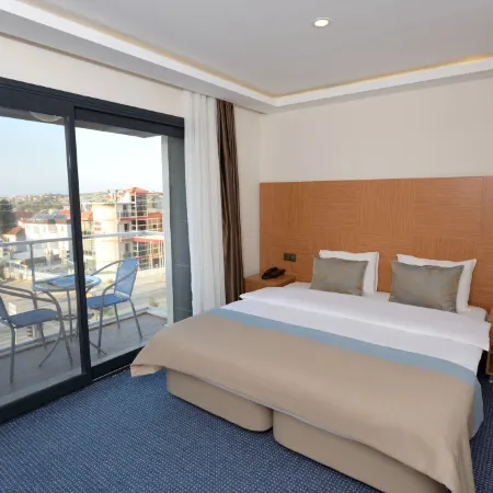 Saatlı Hotel