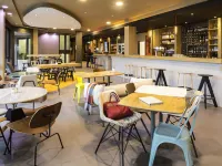 Ibis Zurich Messe Airport Hotels near Seebach