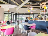 Ibis Styles Fréjus Saint-Raphaël - bar