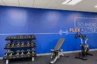 Holiday Inn Express & Suites Muncie Northwest by IHG - Gym