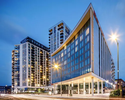 Ibis London Sutton Point Hotels in Саттон