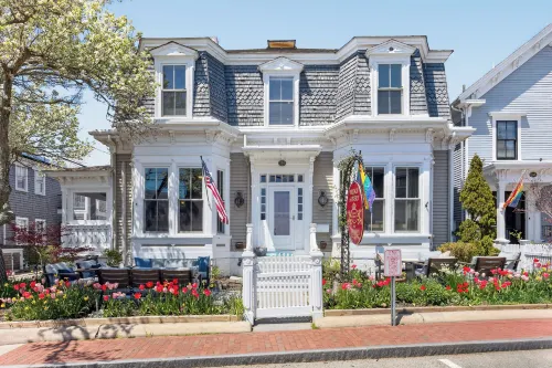 Prince Albert Guest House, Provincetown - Pet friendly