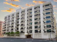 Golden Sands 5 Hotel Apartment - Condos