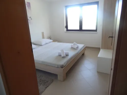 Ilsad Apartments. Apartment with Pool 80 Meters from Sea. Great Location - Homestays