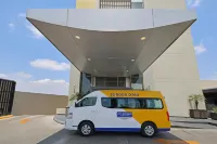 City Express by Marriott Guadalajara Aeropuerto - parking