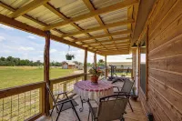 Romantic Wine Country Cabin Near Fredericksburg - 3-Star