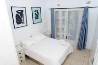 Stylish 2 Bed Marlborough Garden Apartment - 2388 - Condos