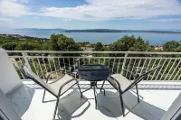 Royal Elysee - Sea View