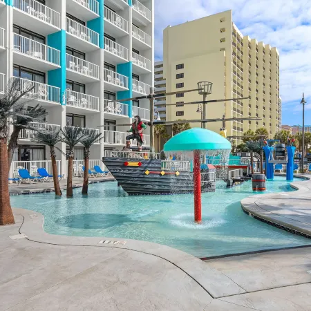 Captain's Quarters Resort