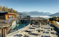 Holzhotel Forsthofalm - Pools