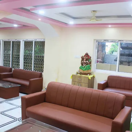 Hotel Sukadev Homes