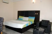 Ritz-Carinton Suites - balcón