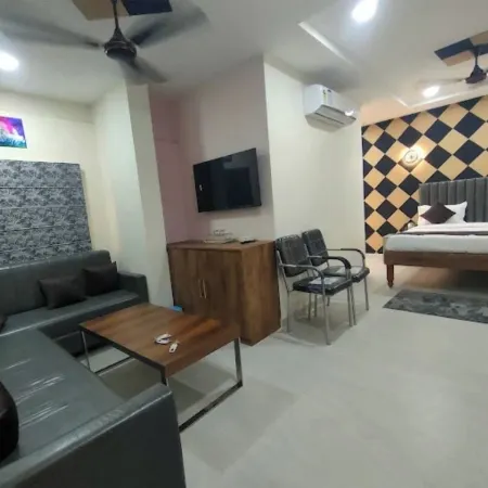 Hotel Abhijeet Inn