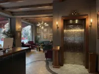 FermaArt Hotel & Restaurants Hotel in zona Piazza delle fontane