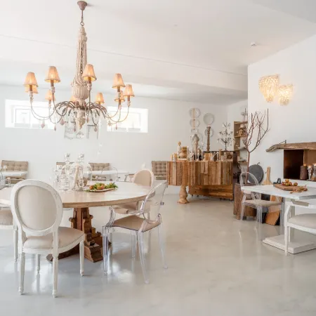 Colegio Charm House