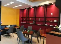 The Iconic Hotel Ranong - breakfast