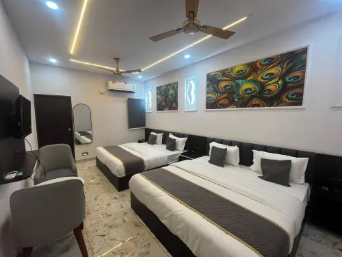 Hotel Shree Kesari Nandan - Bathtub