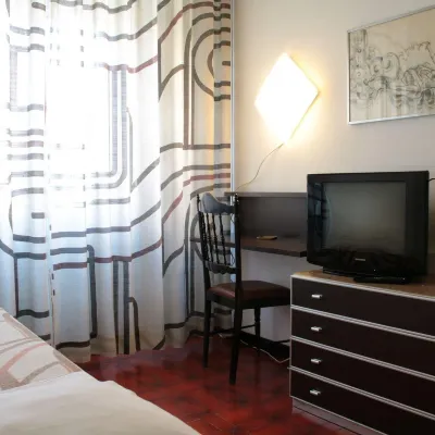 Hotel Giada Hotels near Fiat Mirafiori