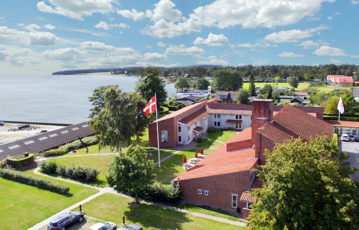Strandhotel Klinten Aps